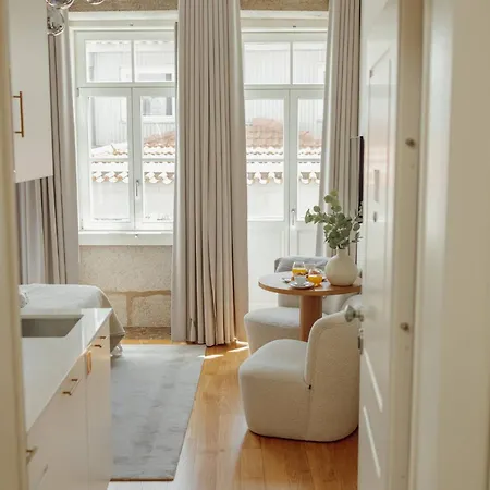 Clerigos Boutique By Hosty