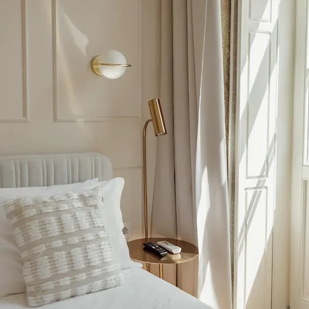 Clerigos Boutique By Hosty Daire