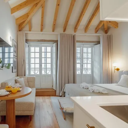 Clerigos Boutique By Hosty Daire *