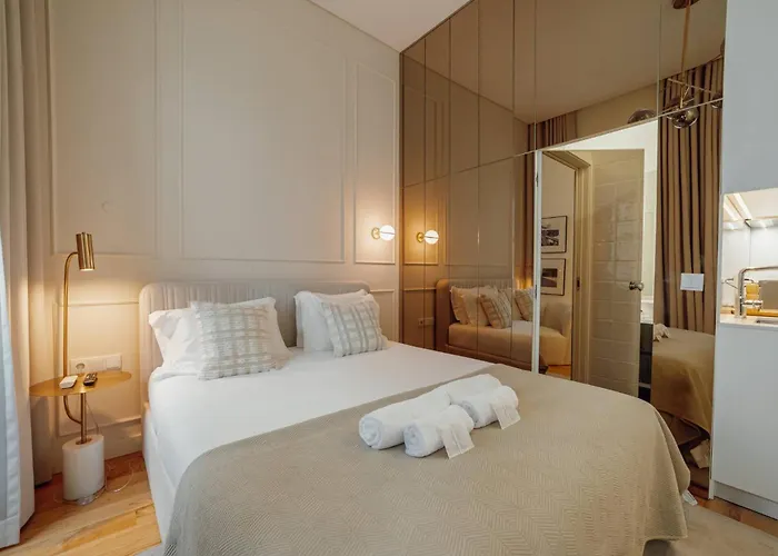 Clerigos Boutique By Hosty *