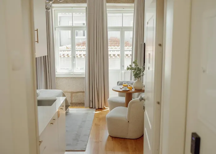 Clerigos Boutique By Hosty