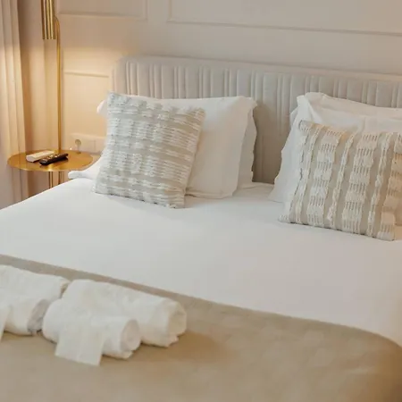 Clerigos Boutique By Hosty