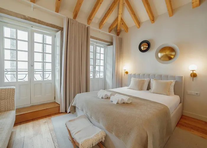 Clerigos Boutique By Hosty *