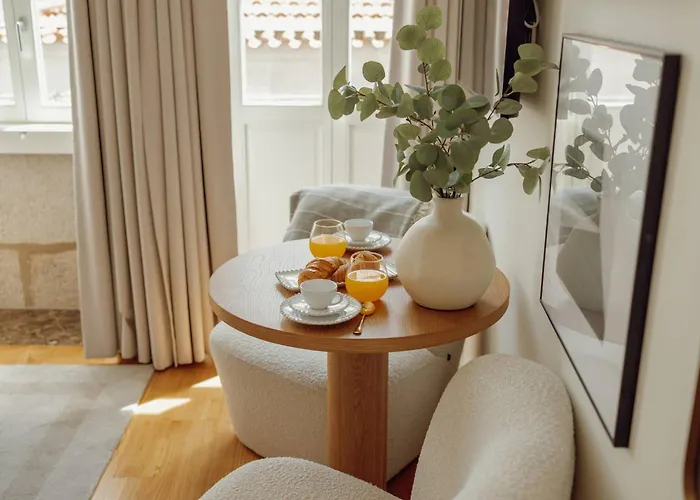 Clerigos Boutique By Hosty *